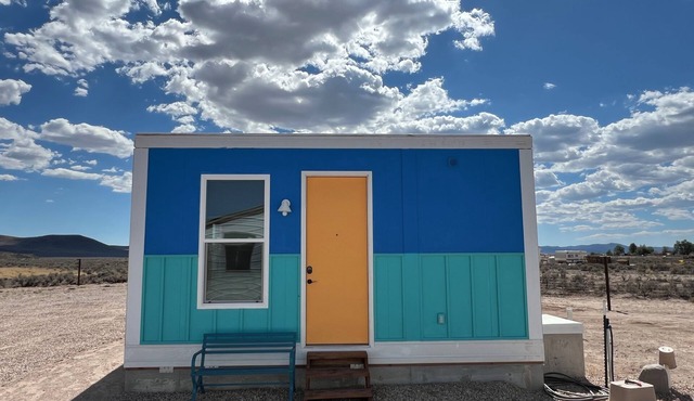 Cozy Beach House tiny home in tranquil Beryl Utah with AC, WiFi, fitness room.