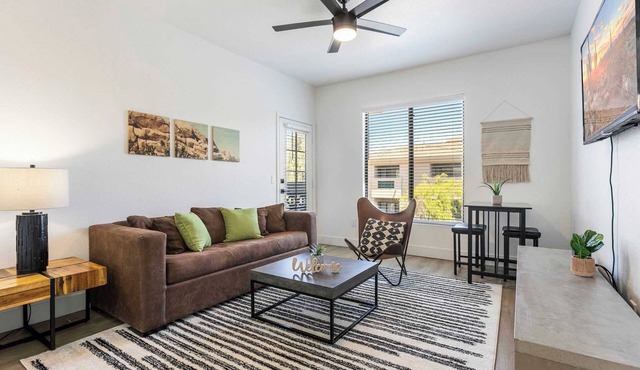 CozySuites at Kierland Commons with pool #13