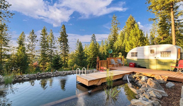 Eagles Nest River View, Dome, Hot Tub & Swim Pond