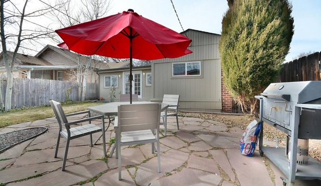 Entire Home in Excellent Location. Walking Distance To Best Places