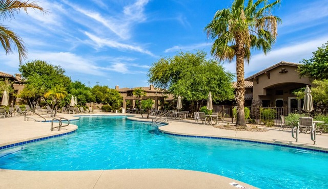 Escape to Sunny Scottsdale – Resort-Style 2BR Condo Near Mayo Clinic