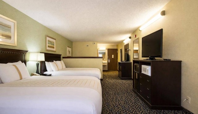 Family-Friendly Room near Lake Region Heritage Center, w/Free Onsite Parking