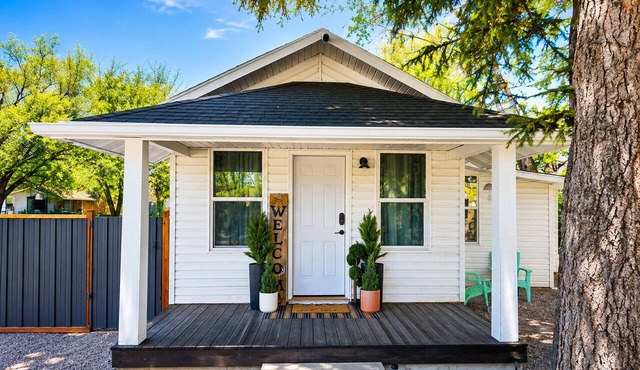 Firepit | off I-80 | Private Carport |1BR | Pets