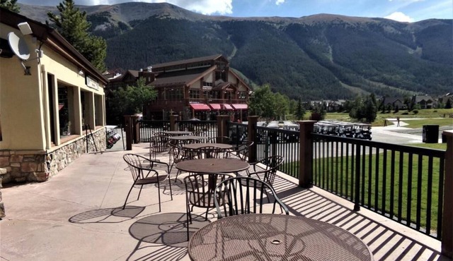 Fox Pine Lodge 3 Bed 3 Bath