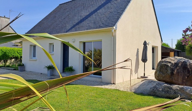 From 357€ (ANCV approved): 3-star single-story house, beachfront, enclosed garden, pets allowed.
