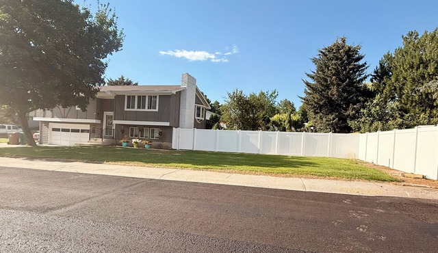 Gorgeous 4-bedroom house in charming Pocatello perfect for families & friends