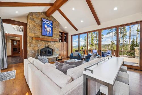 Highlands Hideaway, Gorgeous Breckenridge Private Home with Private Hot Tub