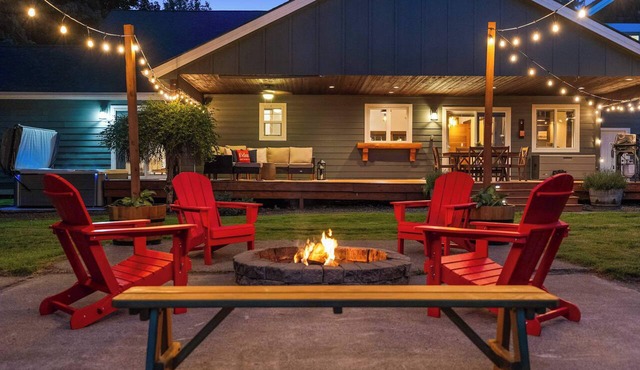 Idaho Homestead Retreat | Hot Tub, Sleeps 16