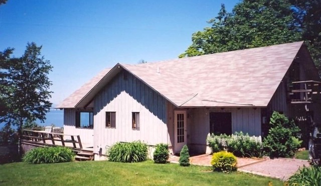 Lake Champlain Deck House