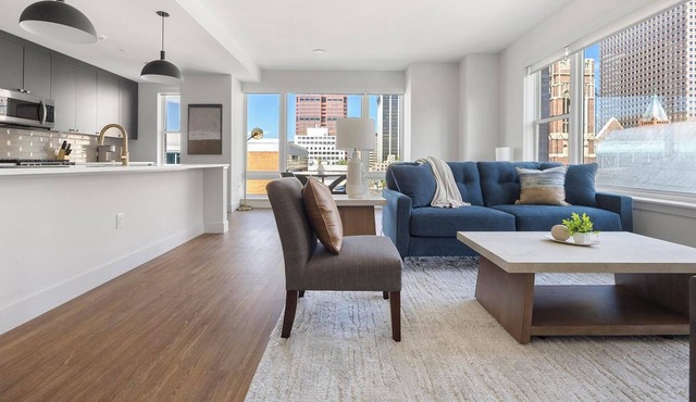Landing | Beautiful 2BD, Rooftop Lounge, Gym