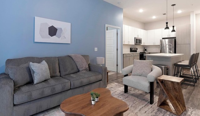 Landing | Stunning 2BD, Pool, Gym