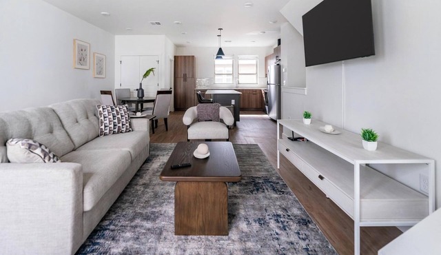 Landing | Stylish 2BD, Clubhouse, Gym