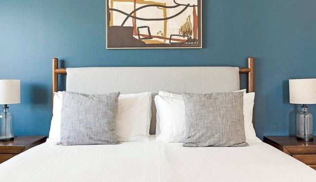 Landing | Stylish 2BD, Clubhouse