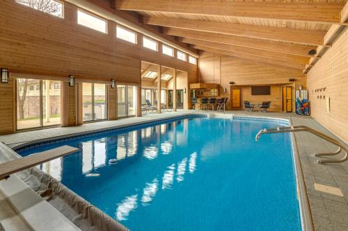 Luxe Long Lake Estate! Courts, Pool & Game Room