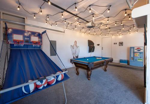 Mid-Century Modern Home - Hot Tub and Game Room