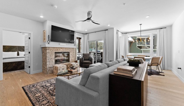Modern Keystone Condo - Pool & Fitness Center, 5 Mins to Slopes!