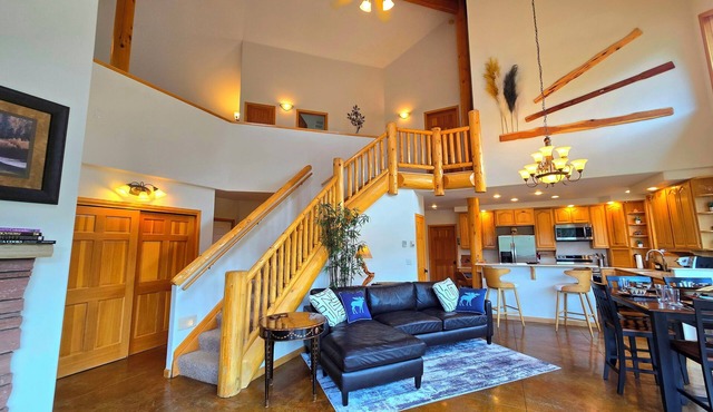 Moose Manor – Antlers, Aspens, and Alpine Peace in the Heart of the Rockies