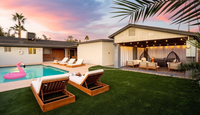 Old Town Scottsdale I Heated Pool I King Bed I 4 Bedroom