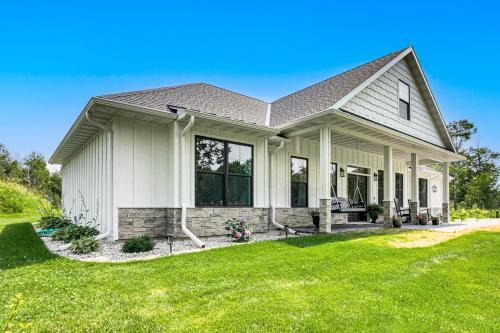 Onamia Vacation Rental ~ 1 Mi to Mille Lacs Lake!