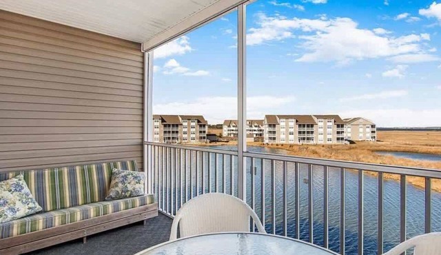 Panoramic bayfront escape, near Bethany Beach, pool & amenities
