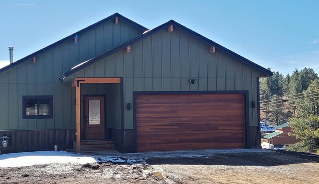 Perfect full season getaway 4-bedroom house in Pagosa Springs!