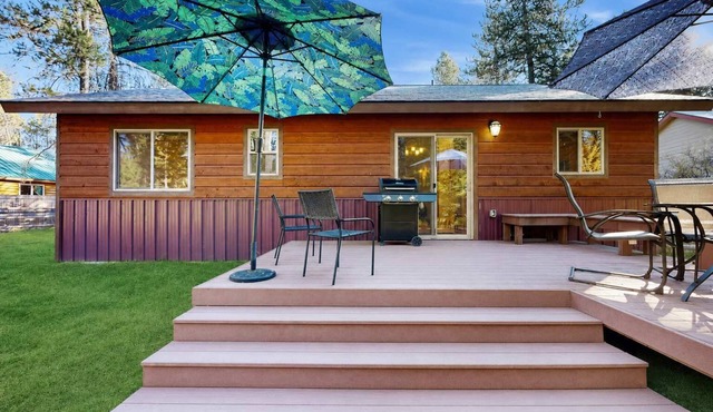 Pet-Friendly Cabin, Fenced Yard, Near Lake