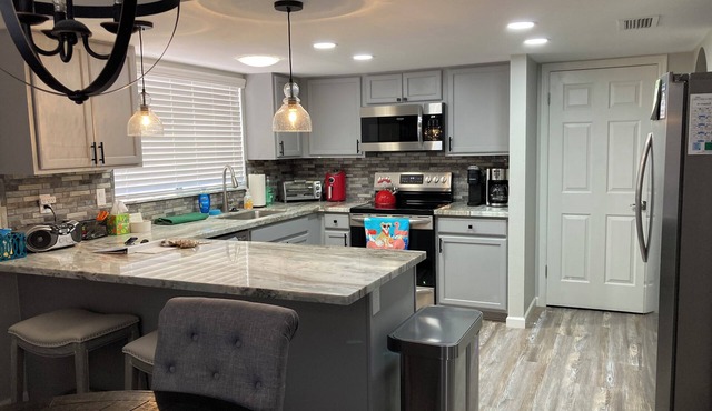 PET Friendly-Low summer rates! Beautiful "home away from home" in 55+ FOS