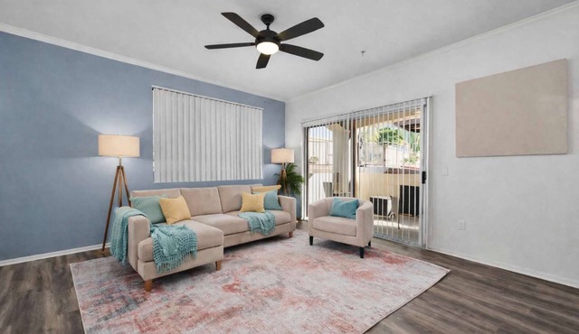 Relaxing North Scottsdale 2BR with Resort Pool, Grills & Parking