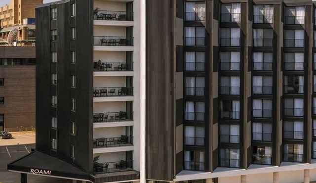 Roami at the Fitz | 1BR sleeps 4 | gym