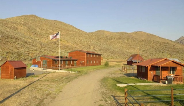 Rustic Ranch & Sportsman’s Retreat | Sleeps up to 30 | World-Class Fly Fishing on Silver Creek | Elk, Deer, & Upland Bird Hunting | Near Sun Valley | Direct Land Access