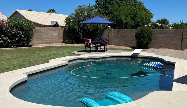 Serene Desert Escape with deep pool & spacious backyard