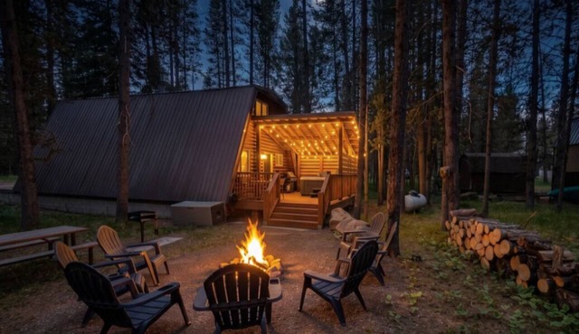 SHOTGUN CHALET: Hot Tub, ATV Mtn Trail Access Yellowstone WiFi