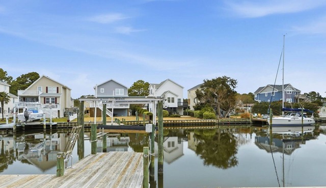 Starfish Hideaway - Waterfront Getaway