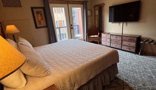 Studio Resort Room * Snow * Mtn Bike * Hiawatha *