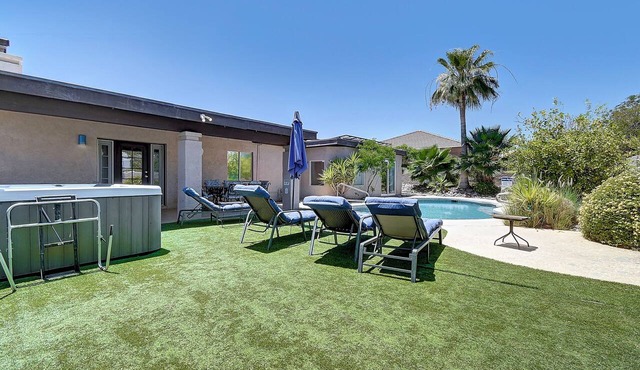 Sunset Views from this Hilltop Fountain Hills Gem w/Pool