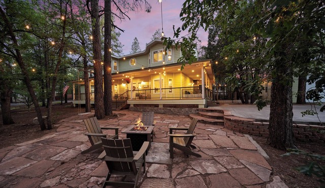 The AZ Notebook - Sleeps 28 with included guest house, huge game room, Pinetop