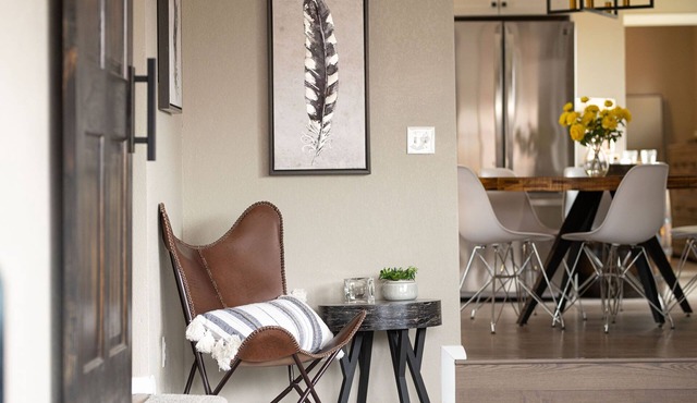The Berkeley-Beautiful Modern Home near ASU-Hot Spring Admission Included!