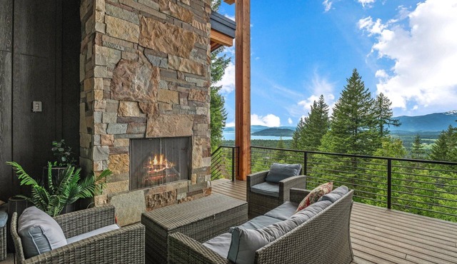 The Panoramic Peak: Luxury Lodge at The Idaho Club