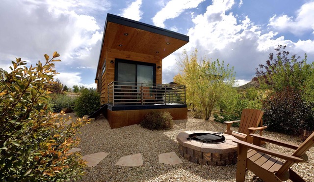 Tiny Home Near Bryce Canyon w/Fire Pit Views