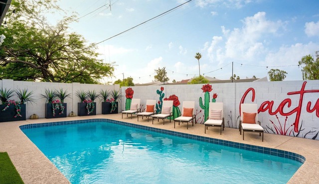 Ultimate Getaway, Pool, Hot Tub & Mini Golf