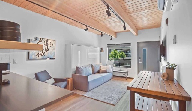 Uprise 5 Bridgewater Lofts