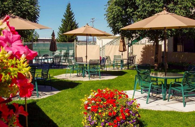 Broadway Inn Conference Center