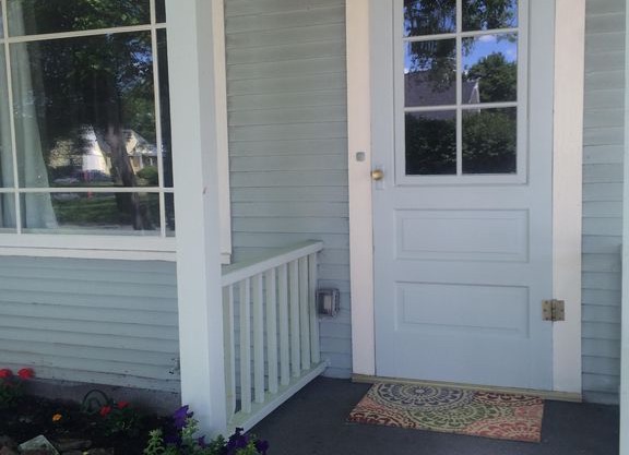 University Neighborhood Cottage, Walk to UM, Trails, Parks, Cafes