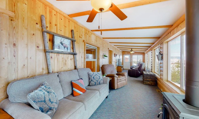 Polson House | 134 m² House ∙ 2 bedrooms ∙ 4 guests