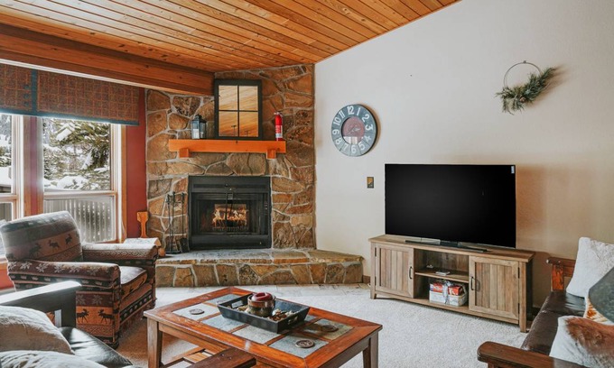 Big Sky House | 180 m² House ∙ 3 bedrooms ∙ 7 guests