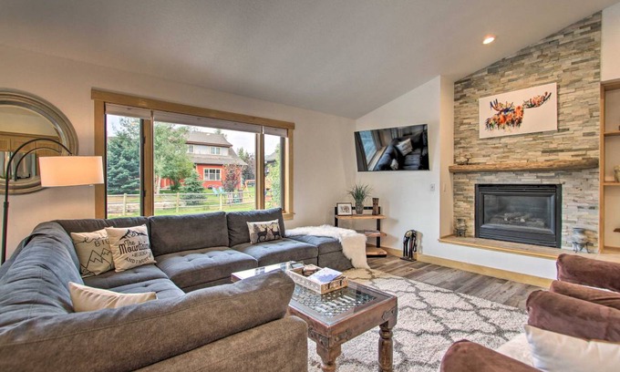 Big Sky House | 278 m² House ∙ 5 bedrooms ∙ 10 guests