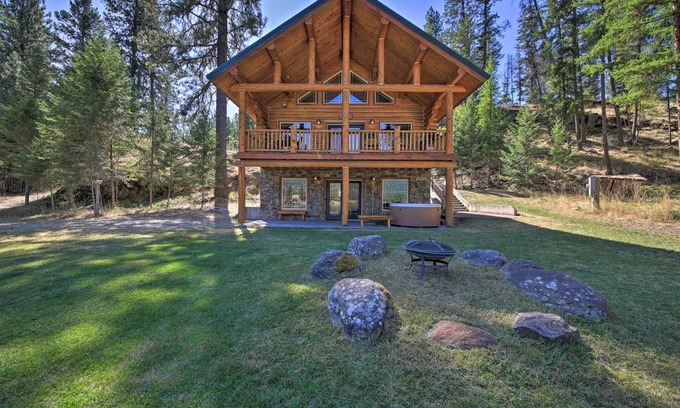 Thompson Falls House | 92 m² House ∙ 2 bedrooms ∙ 4 guests