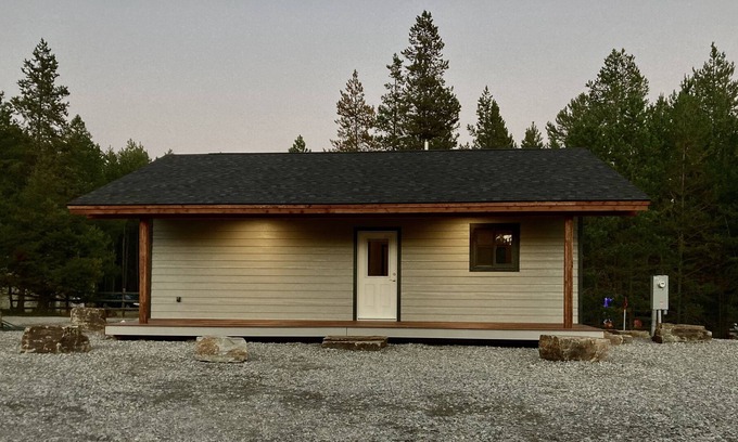 Marion House | Cozy Cabin in the Country