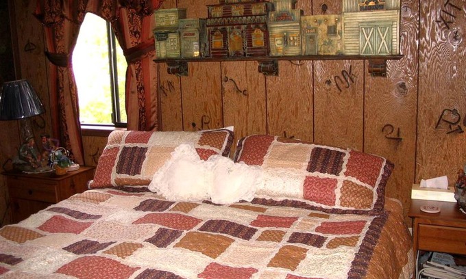 Kalispell House | House ∙ 1 bedroom ∙ 2 guests