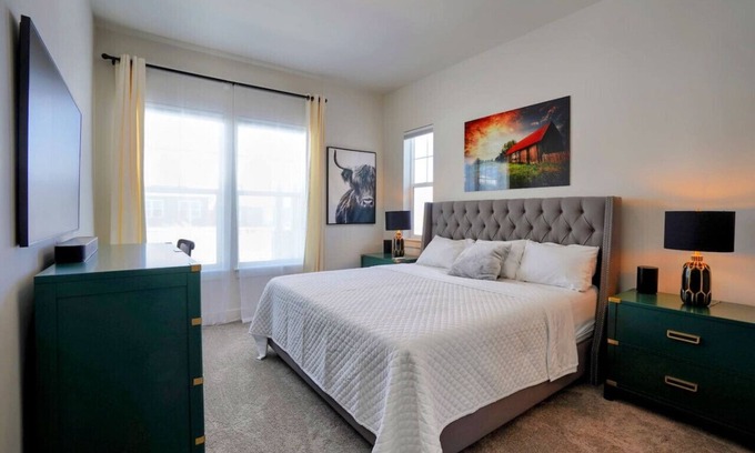 Bozeman House | Luxe 4BR Home with Hot Tub & Sauna